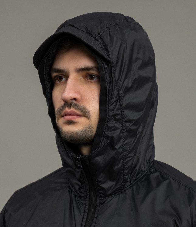 Чоловіча куртка STONE ISLAND GARMENT DYED MICRO YARN WITH PRIMALOFT®-TC 15Q0325 V0029, колір чорний | Ціна 23999 грн, фото 6