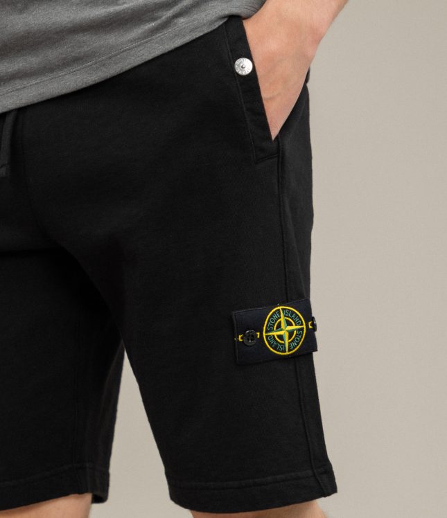 Чоловічі шорти STONE ISLAND 1563460 V0029, колір чорний | Ціна 10499 грн, фото 4