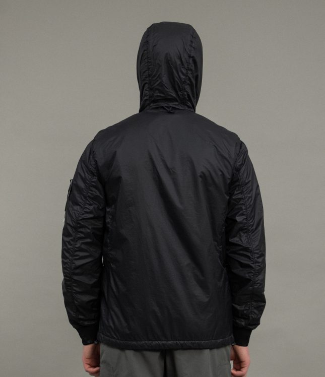 Чоловіча куртка STONE ISLAND GARMENT DYED MICRO YARN WITH PRIMALOFT®-TC 15Q0325 V0029, колір чорний | Ціна 23999 грн, фото 11