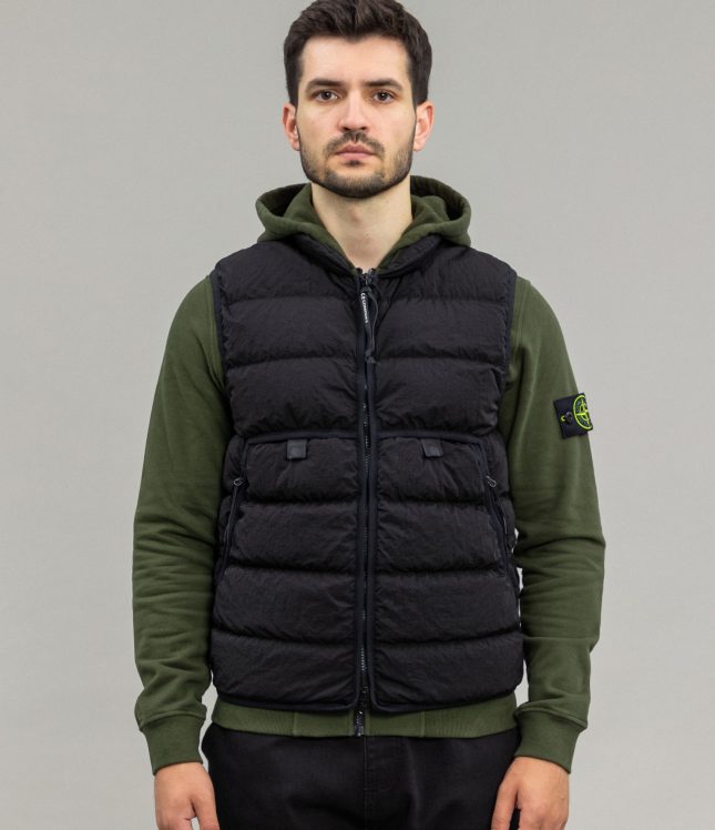 жилетка C.P. COMPANY ECO-CHROME R GARMENT DYEING VEST 15CM0W030A 006369G COL:999 | Ціна 17999 грн, фото 2