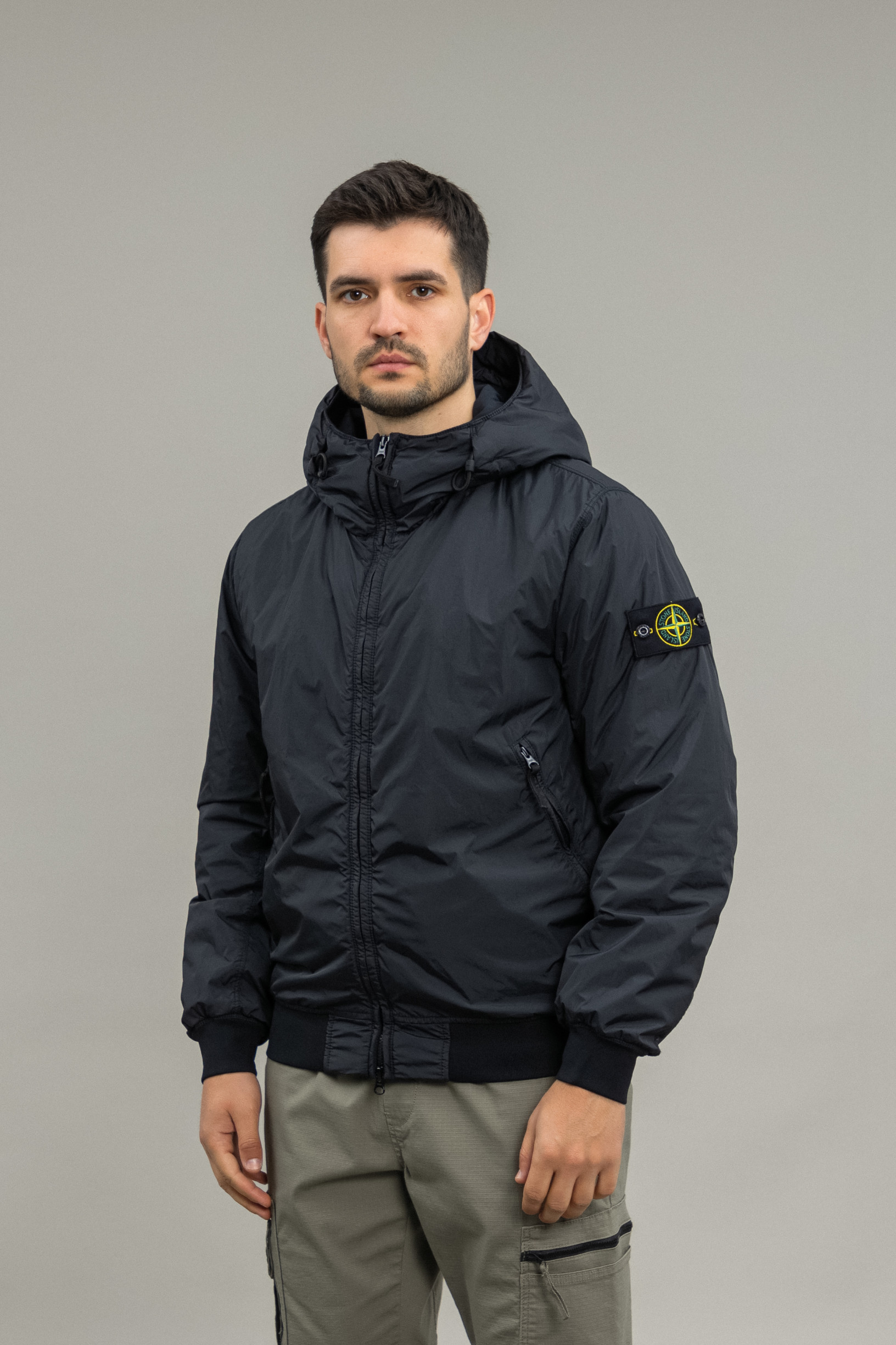 Чоловіча куртка STONE ISLAND GARMENT DYED CRINKLE REPS R-NY WITH PRIMALOFT®-TC 811540823 V0029, колір чорний