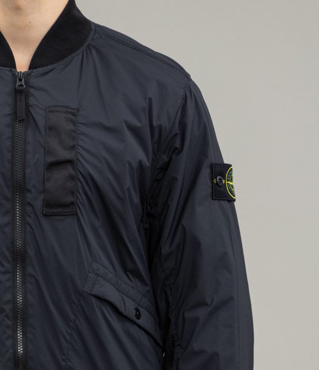 Чоловіча куртка STONE ISLAND SKIN TOUCH NYLON WITH PRIMALOFT®-TC 801540525 V0029, колір чорний | Ціна 19999 грн, фото 4