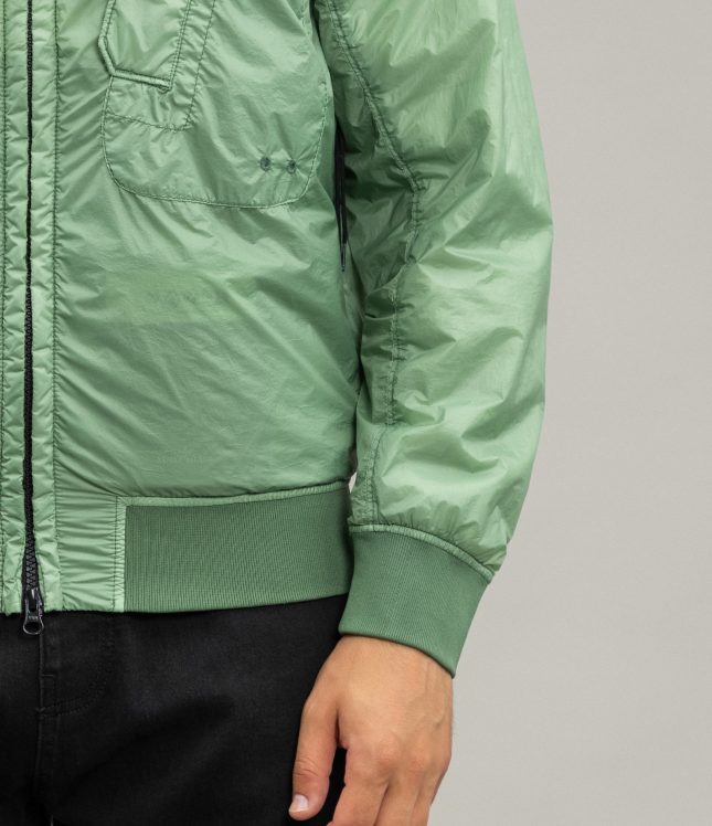 Чоловіча куртка STONE ISLAND GARMENT DYED MICRO YARN WITH PRIMALOFT®-TC 1542125 V0055, колір зелений | Ціна 19999 грн, фото 5