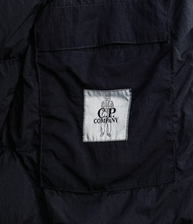 куртка C.P. COMPANY GARMENT DYEING DOWN JACKET WITH ECO-CHROME R 13CMOW028A 006369G COL:888 | Ціна 24999 грн, фото 8