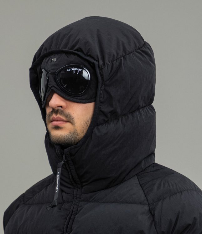 куртка C.P. COMPANY GOGGLE GARMENT DYEING DOWN JACKET WITH ECO-CHROME R 15CMOW027A 006369G COL: 999 | Ціна 31999 грн, фото 7
