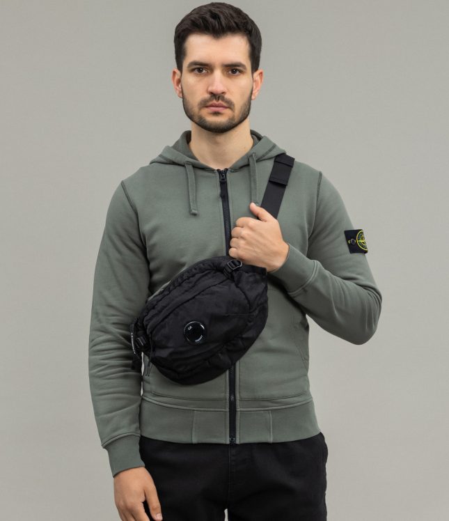 Чоловіча сумка C.P. COMPANY CMAC734A 005269G COL:999, колір чорний | Ціна 9499 грн, фото 2