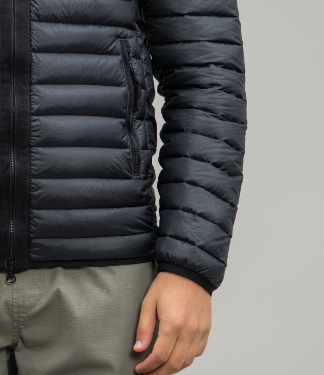 Чоловіча куртка STONE ISLAND LOOM WOVEN CHAMBERS R-NYLON DOWN-TC 791542324 V0029, колір чорний | Ціна 37999 грн, фото 4