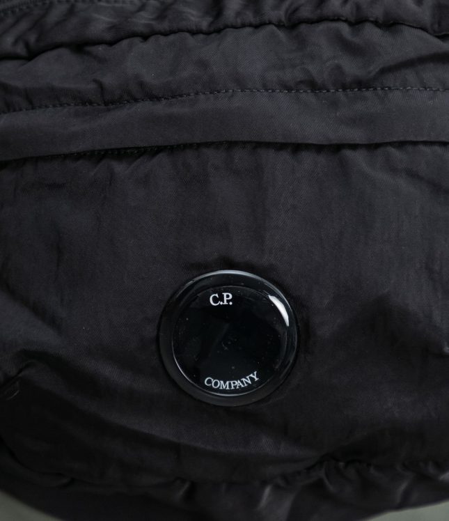 Чоловіча сумка C.P. COMPANY CMAC734A 005269G COL:999, колір чорний | Ціна 9499 грн, фото 6