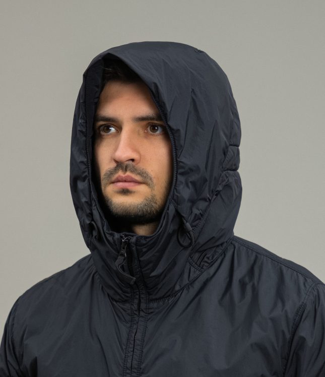 Чоловіча куртка STONE ISLAND GARMENT DYED CRINKLE REPS R-NY WITH PRIMALOFT®-TC 811540823 V0029, колір чорний | Ціна 37999 грн, фото 6