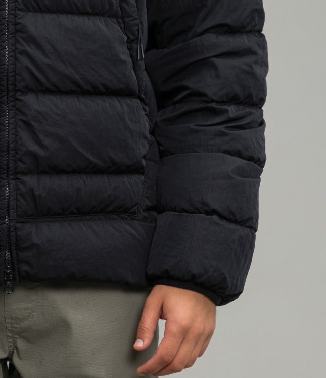 куртка C.P. COMPANY GOGGLE GARMENT DYEING DOWN JACKET WITH ECO-CHROME R 15CMOW027A 006369G COL: 999 | Ціна 31999 грн, фото 6