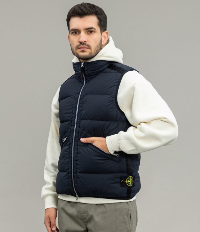 жилетка STONE ISLAND SEAMLESS TUNNEL NYLON DOWN-TC 8115G0828 V0020 | Ціна 24999 грн, фото 1