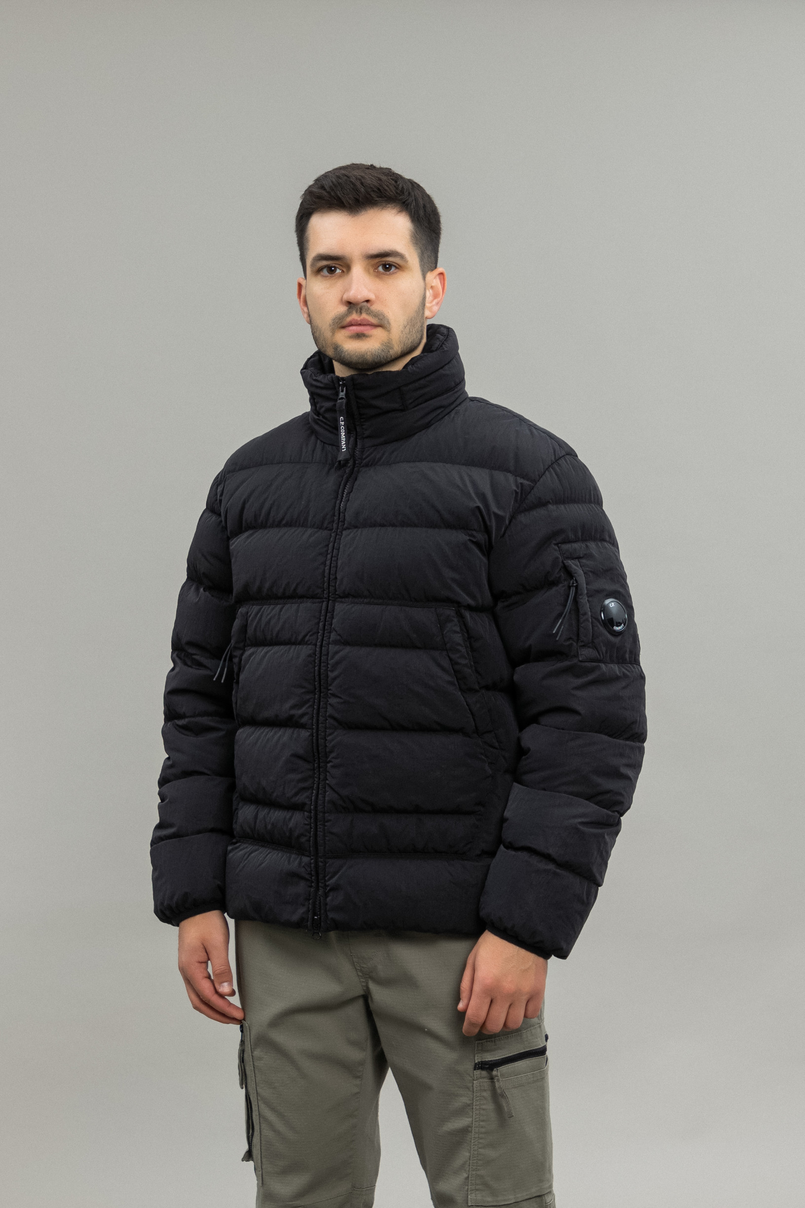 куртка C.P. COMPANY GARMENT DYEING DOWN JACKET WITH ECO-CHROME R CMOW028A 006369G COL:999