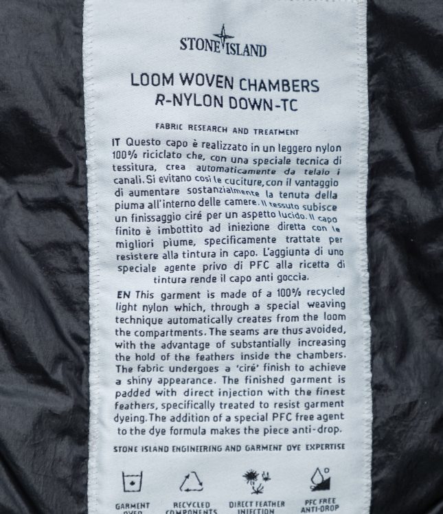 Чоловіча куртка STONE ISLAND LOOM WOVEN CHAMBERS R-NYLON DOWN-TC 1540324 A0029, колір чорний | Ціна 32999 грн, фото 9