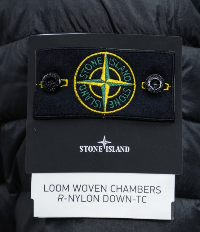 Чоловіча куртка STONE ISLAND LOOM WOVEN CHAMBERS R-NYLON DOWN-TC 1540324 A0029, колір чорний | Ціна 32999 грн, фото 10