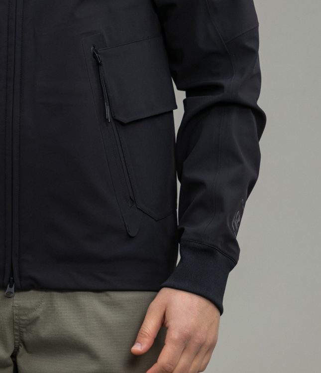 Чоловіча куртка C.P. COMPANY METROSHELL MEDIUM JACKET CLOW014A 006578A COL:999, колір чорний | Ціна 20499 грн, фото 6