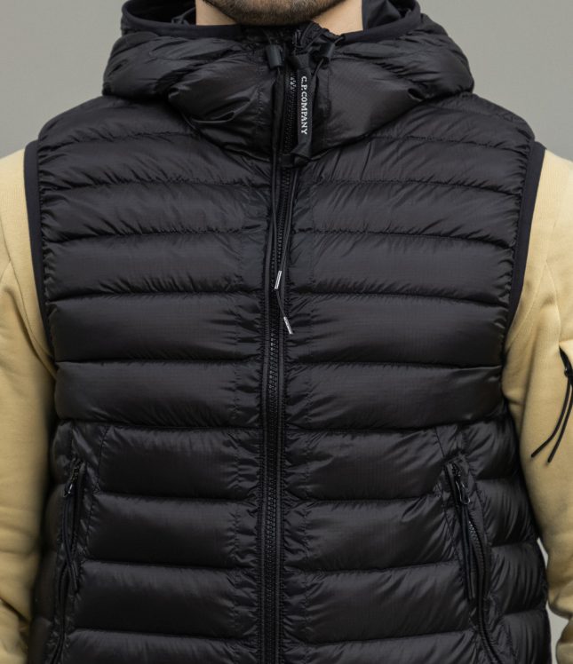 Чоловіча жилетка C.P. COMPANY D.D. SHELL GOGGLE VEST CMOW0171A 006099A COL:999, колір чорний | Ціна 19999 грн, фото 6