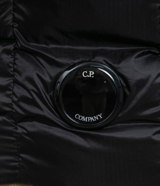 Чоловіча жилетка C.P. COMPANY D.D. SHELL VEST CMOW170A 006099A COL:999, колір чорний | Ціна 19999 грн, фото 7