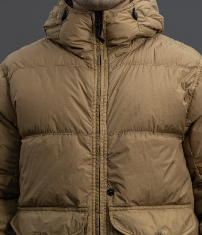 Чоловіча куртка STONE ISLAND GARMENT DYED CRINKLE REPS R-NY DOWN 1540723 V0094, колір бежевий | Ціна 39999 грн, фото 4