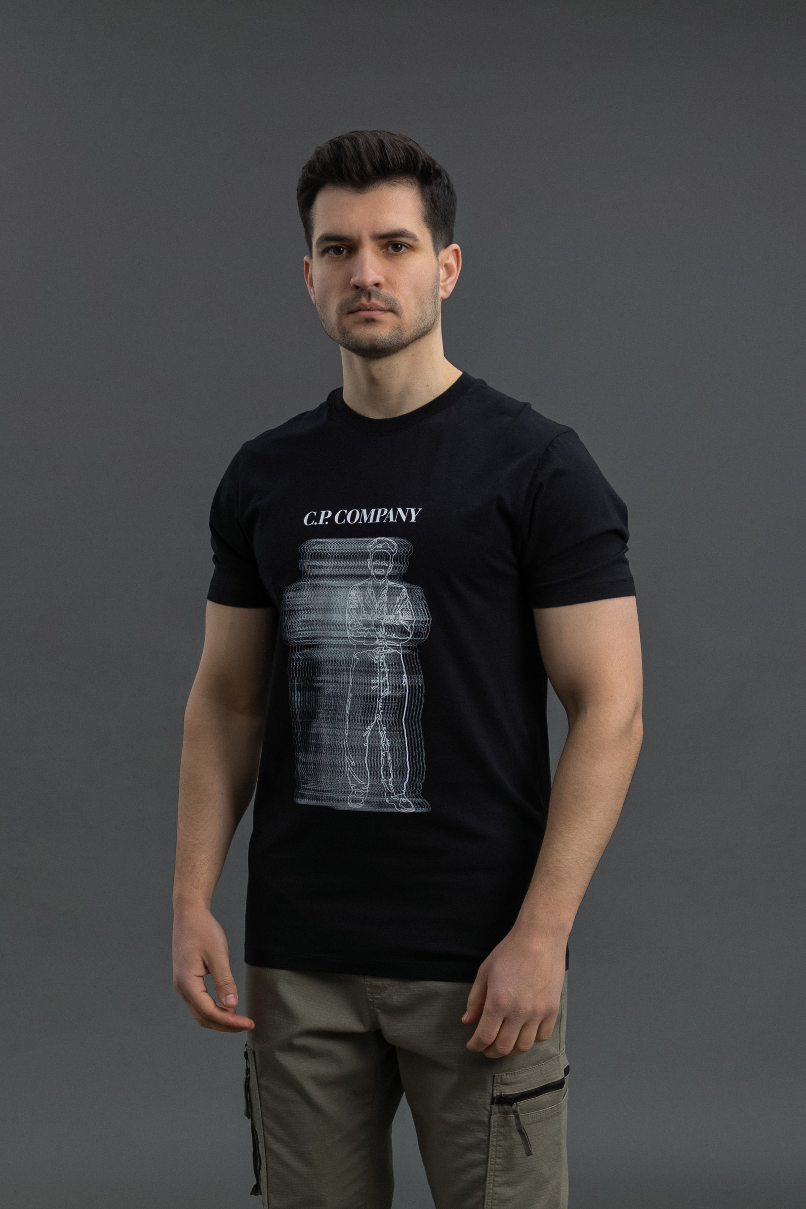 Чоловіча футболка C.P. COMPANY CMTS242A 006586W COL:999, колір чорний