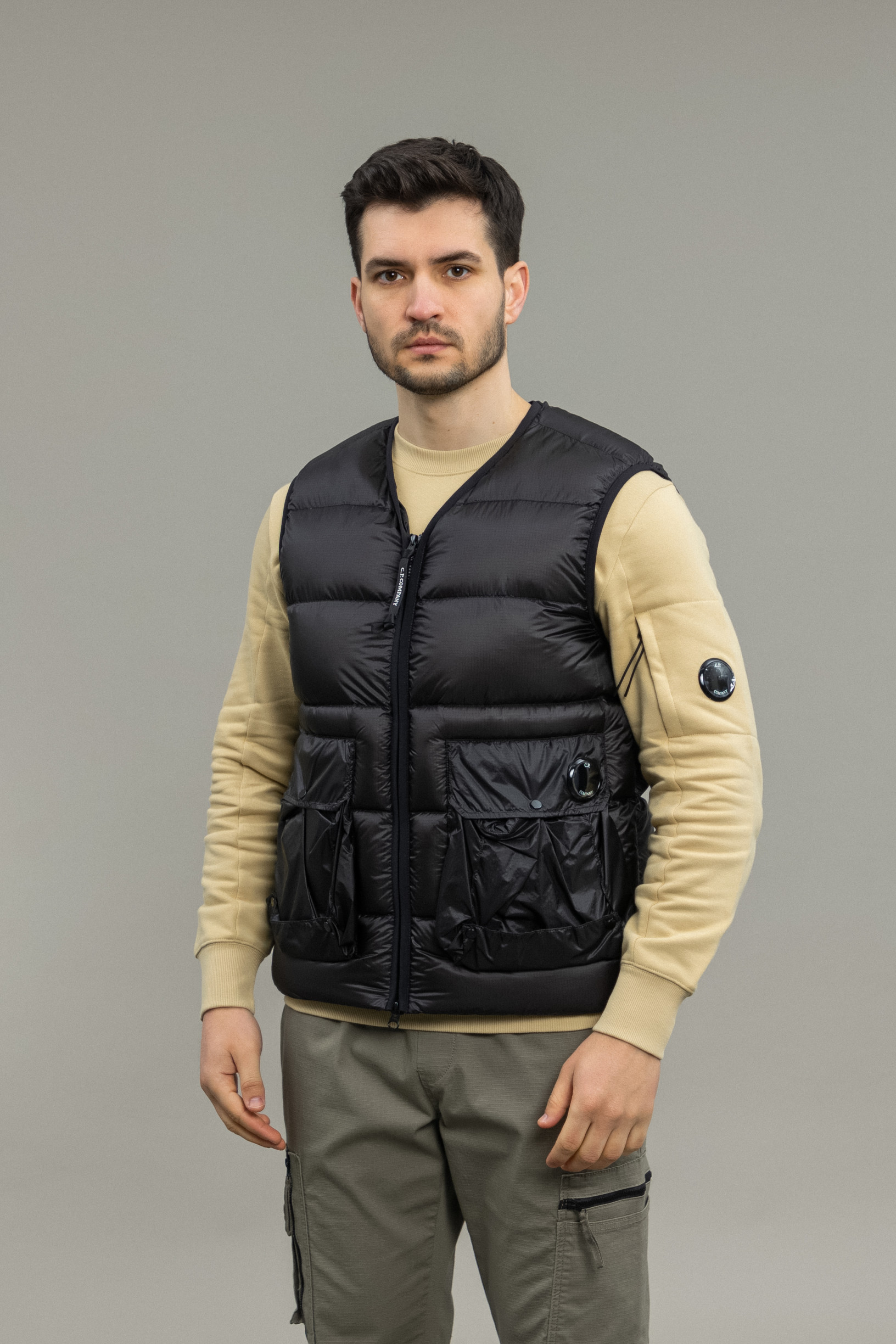 Чоловіча жилетка C.P. COMPANY D.D. SHELL VEST CMOW203A 006099A COL:999, колір чорний