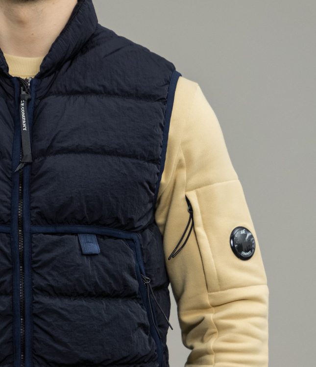 жилетка C.P. COMPANY ECO-CHROME R VEST CMOW030A 006369G COL:888 | Ціна 16999 грн, фото 4