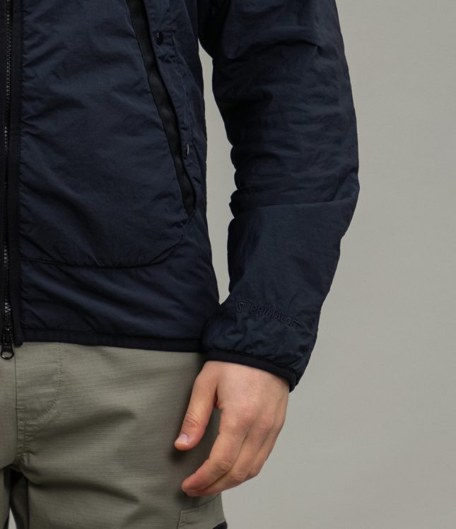 Чоловіча куртка C.P. COMPANY GARMENT DEYD PRIMALOFT® MEDIUM GOGGLE JACKET CMOW109A 006124G COL:888, колір синій | Ціна 19999 грн, фото 6