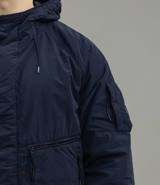 Чоловіча куртка C.P. COMPANY FLATT NYLON MEDIUM JACKET WITH PRIMALOFT®-TC CMOW066A 005991G COL:888, колір синій | Ціна 19999 грн, фото 5