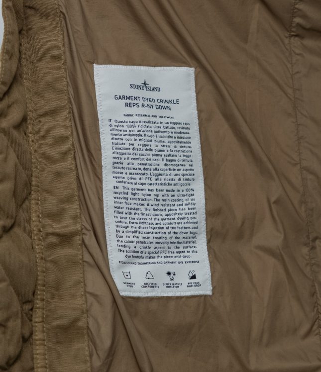 Чоловіча куртка STONE ISLAND GARMENT DYED CRINKLE REPS R-NY DOWN 1540723 V0094, колір бежевий | Ціна 39999 грн, фото 9
