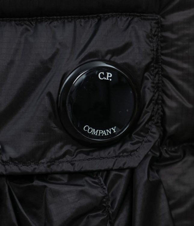 Чоловіча жилетка C.P. COMPANY D.D. SHELL VEST CMOW203A 006099A COL:999, колір чорний | Ціна 19999 грн, фото 7