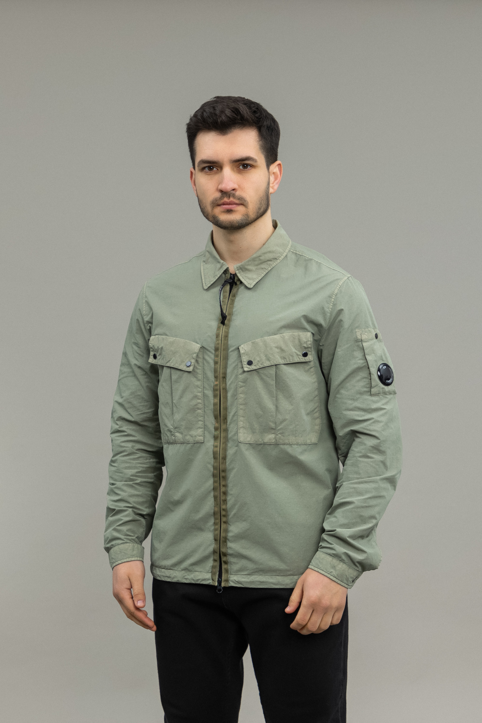 Чоловічий оверширт C.P. COMPANY FLATT NYLON OVERSHIRT CMOS071A 005991G COL:335, колір зелений