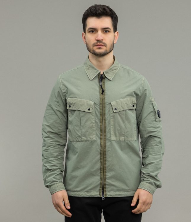 Чоловічий оверширт C.P. COMPANY FLATT NYLON OVERSHIRT CMOS071A 005991G COL:335, колір зелений | Ціна 14999 грн, фото 2