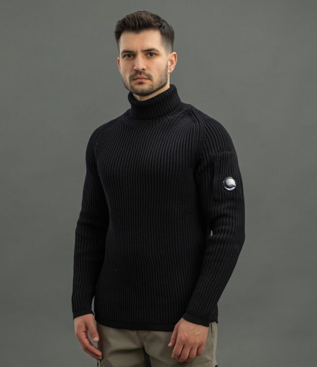 Чоловічий гольф C.P. COMPANY CMKN205A 006595A COL:999, колір чорний | Ціна 11999 грн, фото 1