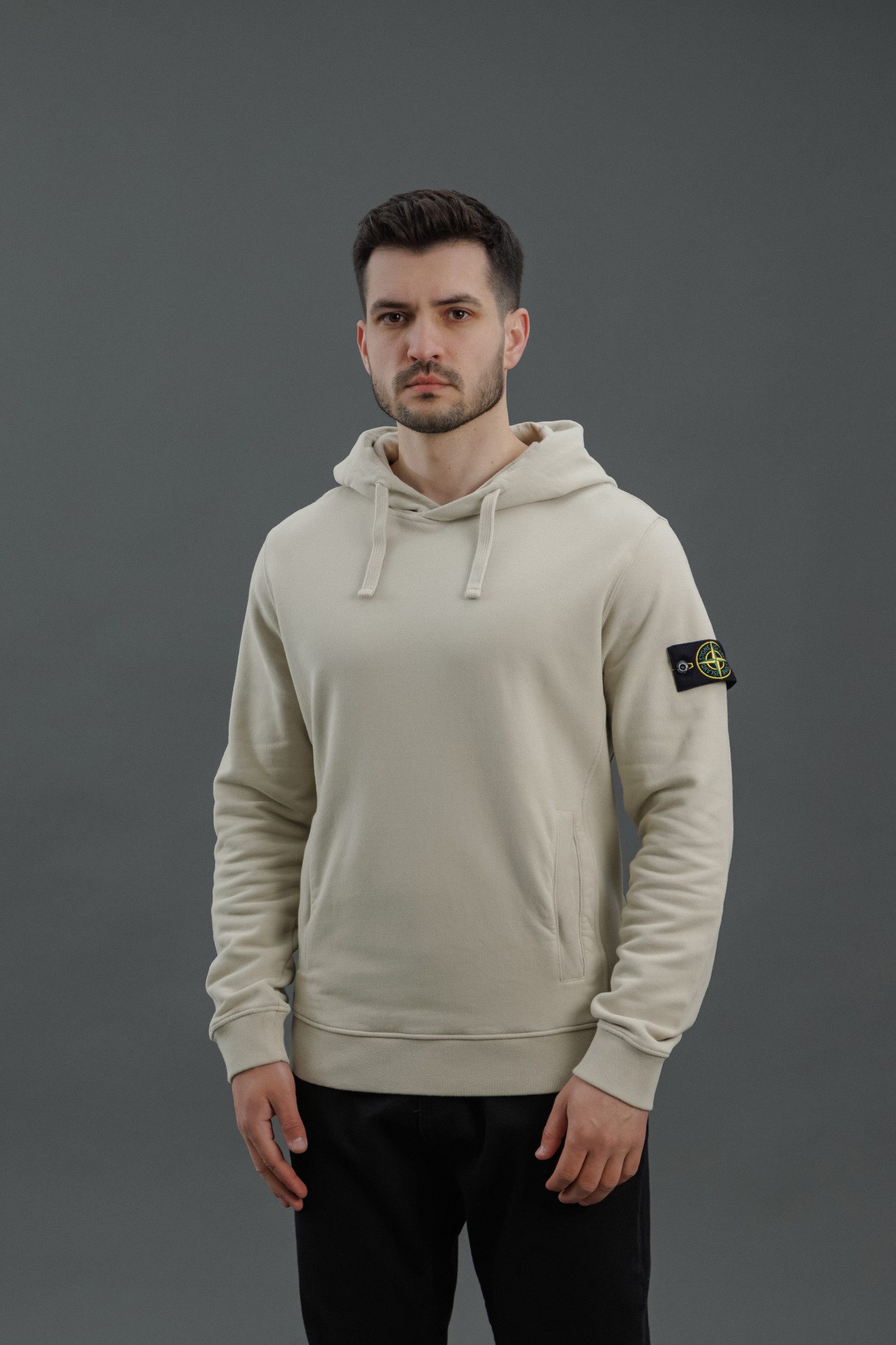 Чоловіче худі STONE ISLAND 1560820 V0097, колір бежевий