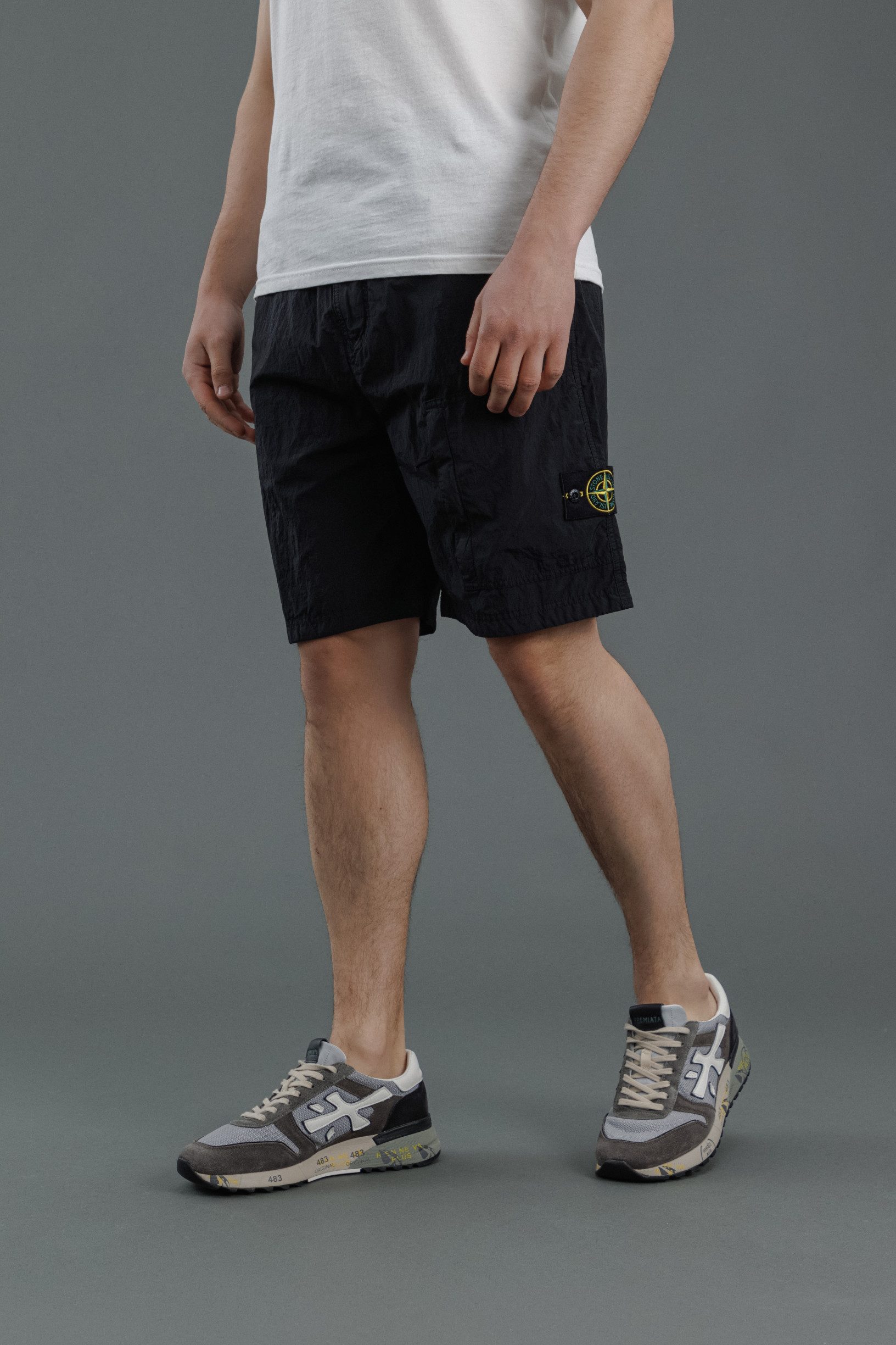 Чоловічі шорти STONE ISLAND 15L0219 V0029, колір чорний