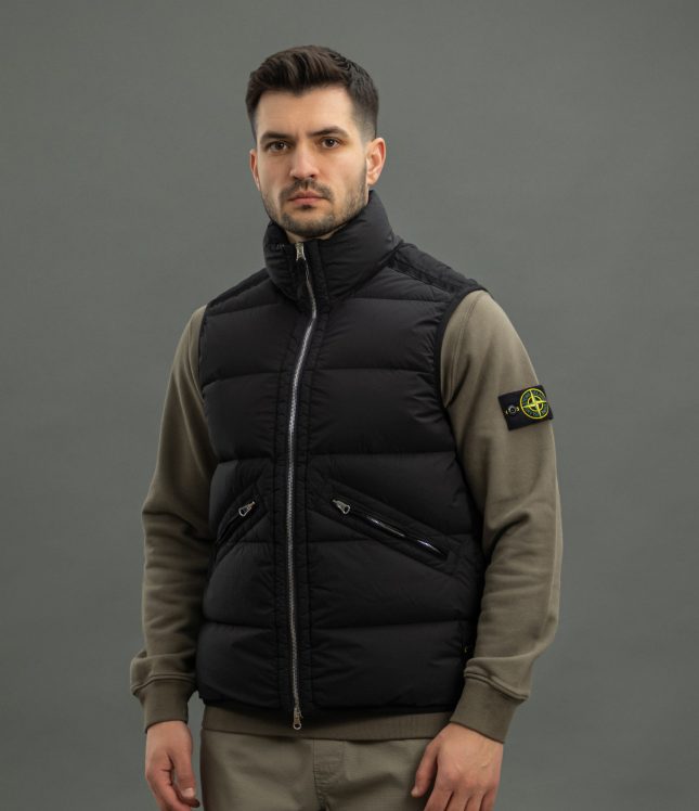 жилетка STONE ISLAND SEAMLESS TUNNEL NYLON DOWN-TC 15G0828 V0029 | Ціна 26999 грн, фото 1