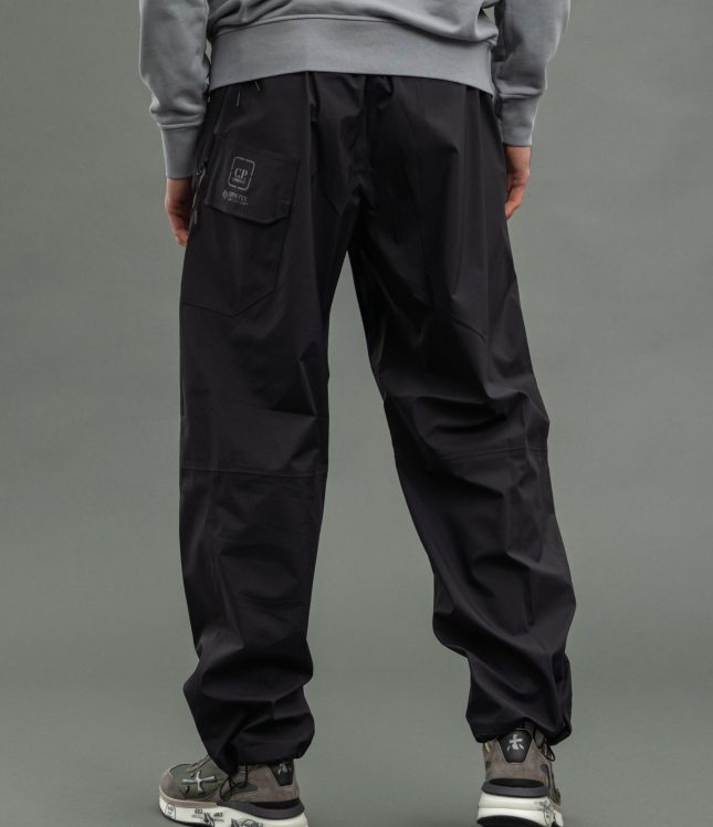 Чоловічі штани C.P. COMPANY WITH GORE-TEX INFINIUM™ CLPA053A 005967A COL:999, колір чорний | Ціна 17499 грн, фото 6