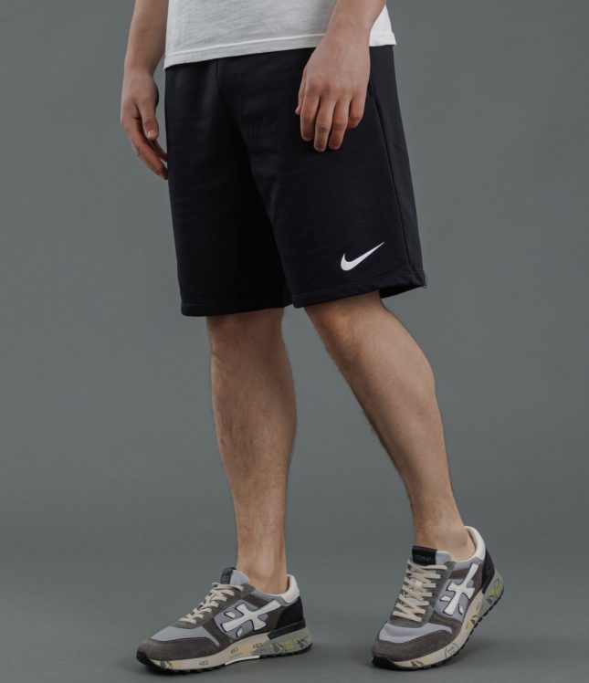 Чоловічі шорти NIKE DA5556-010, колір чорний | Ціна 2299 грн, фото 1