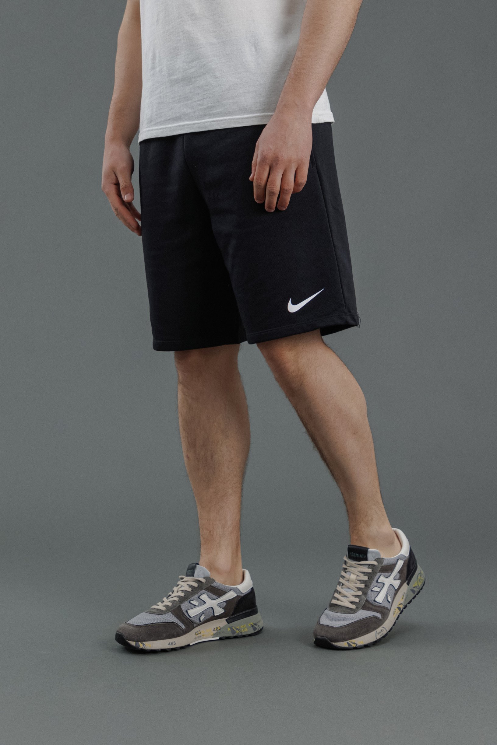 Чоловічі шорти NIKE DA5556-010, колір чорний