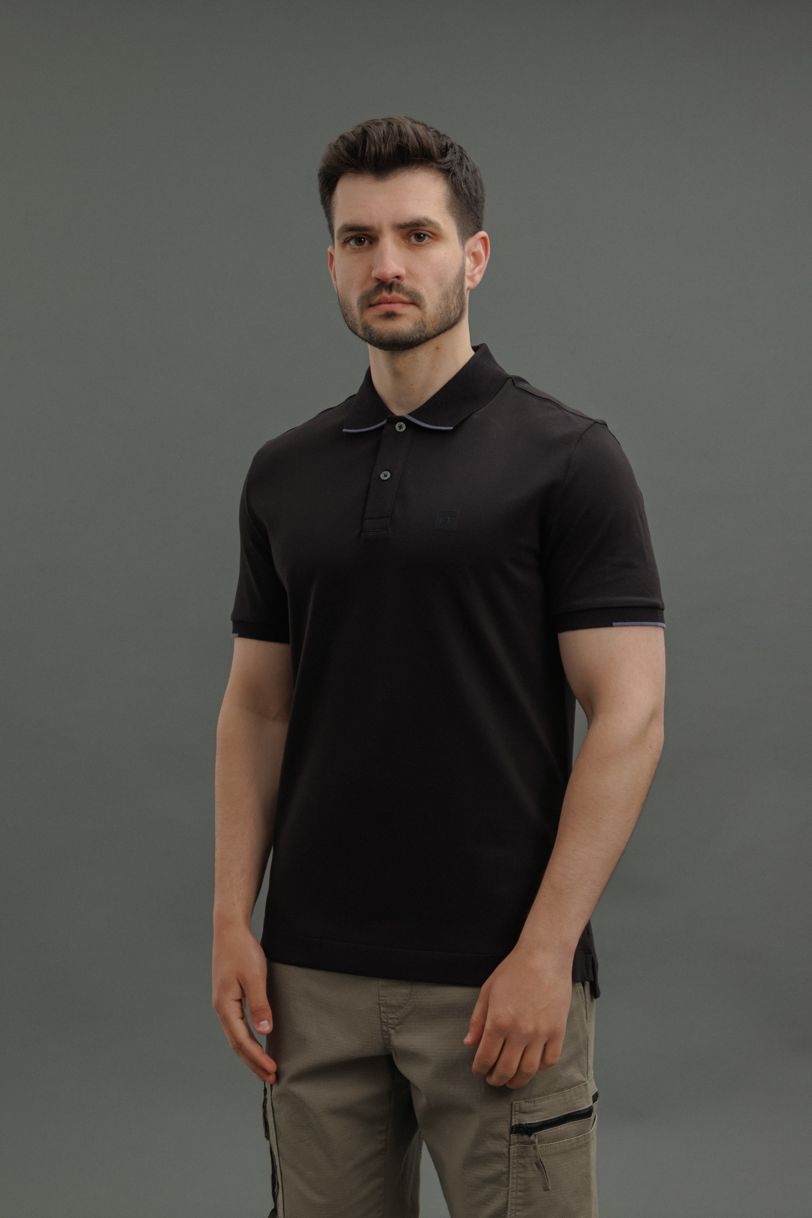 Чоловіча футболка C.P. COMPANY CLPL118A 005263W COL:999, колір чорний