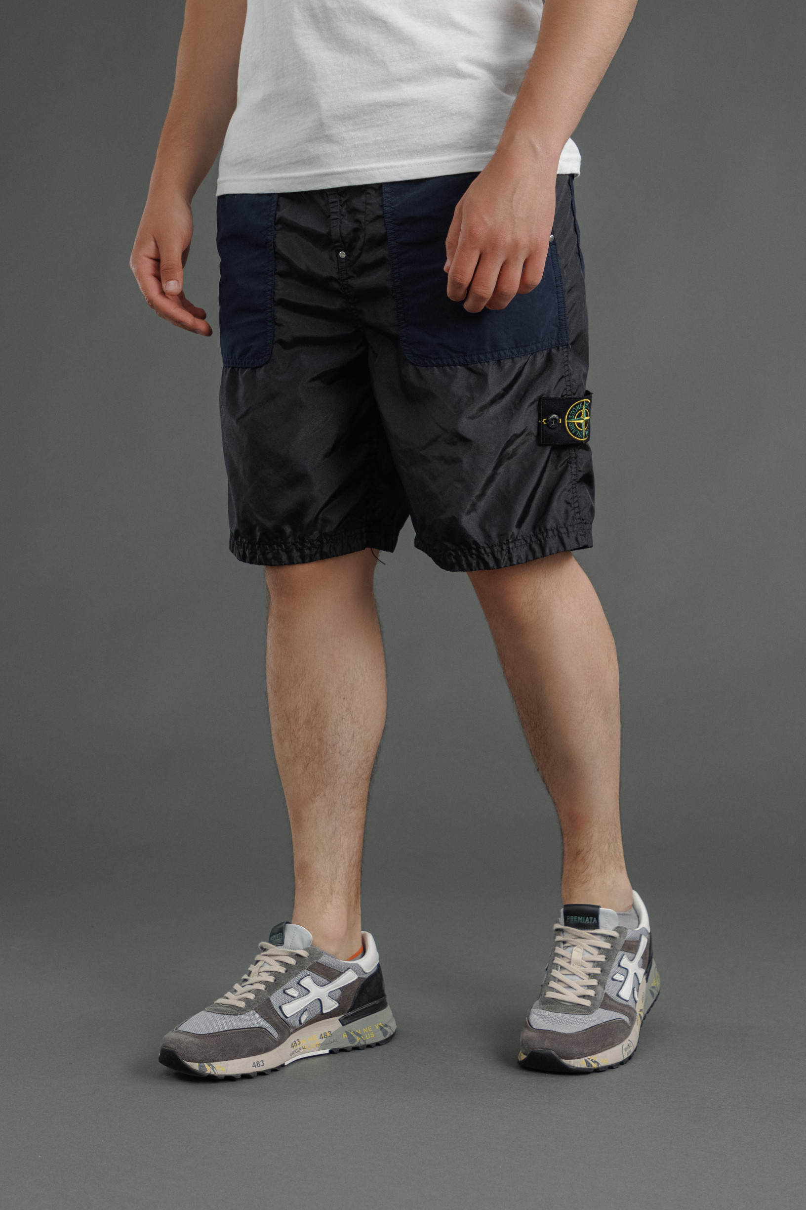 Чоловічі шорти STONE ISLAND 15L1932 V0020, колір синій