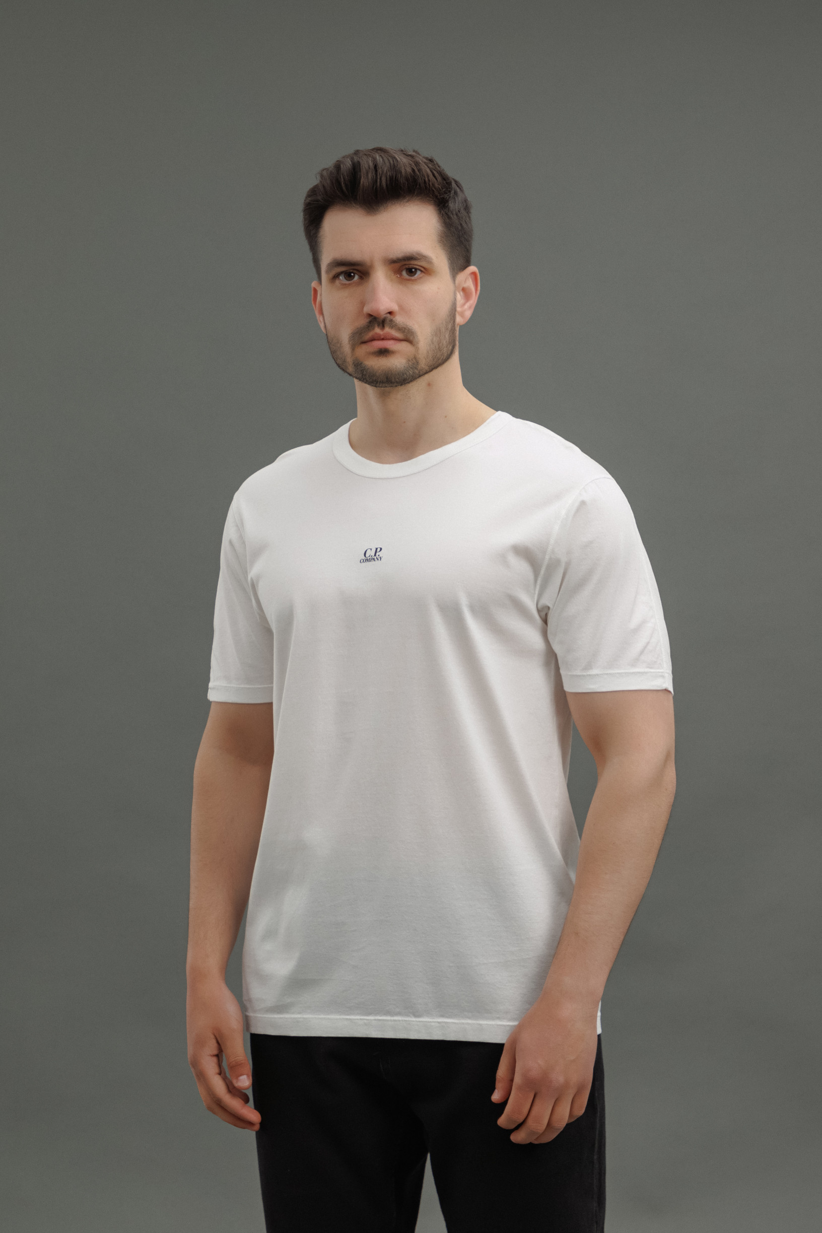 Чоловіча футболка C.P. COMPANY CMTS088A 006374G COL:103, колір білий
