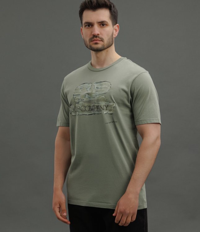 Чоловіча футболка C.P. COMPANY CMTS299A 005431G COL:627, колір зелений | Ціна 5499 грн, фото 1