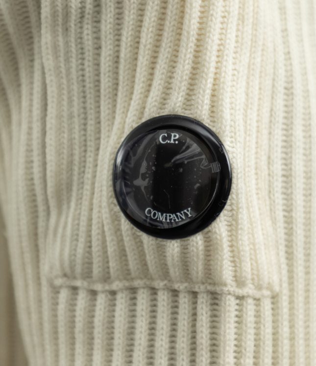 Чоловічий гольф C.P. COMPANY CMKN205A 006595A COL:103, колір білий | Ціна 13999 грн, фото 7