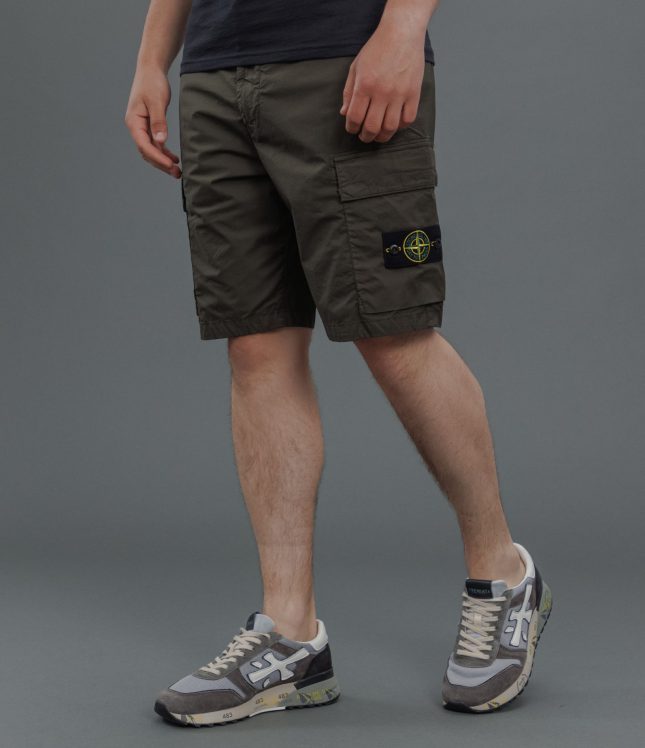 Чоловічі шорти STONE ISLAND 15L100L08-S0003 V0054, колір зелений | Ціна 9999 грн, фото 1
