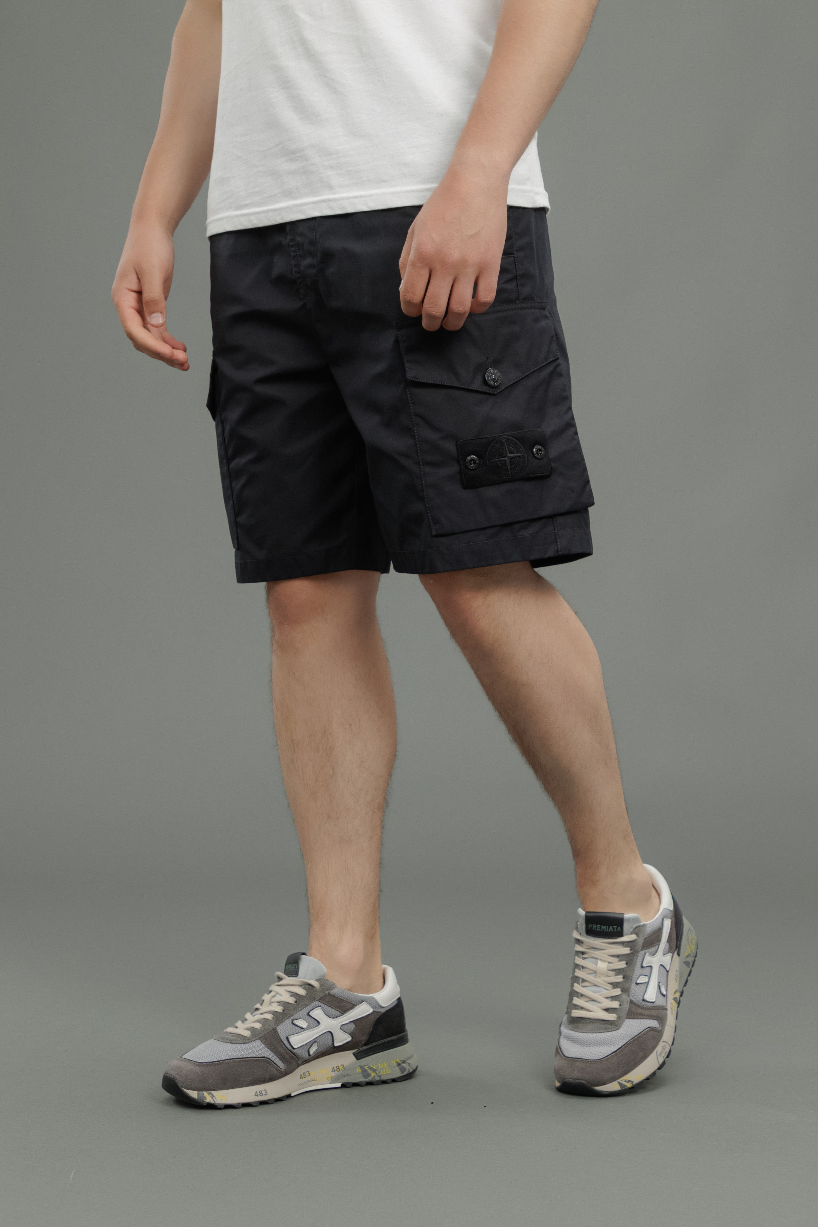 Чоловічі шорти STONE ISLAND 15L02F1 V0029, колір чорний