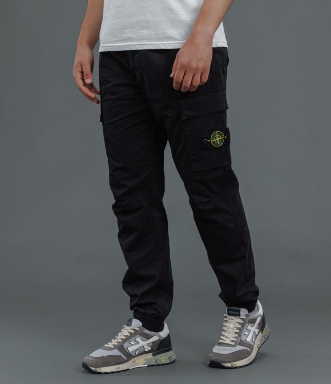 Чоловічі штани STONE ISLAND 153100313-S0010 V0029, колір чорний | Ціна 22999 грн, фото 1