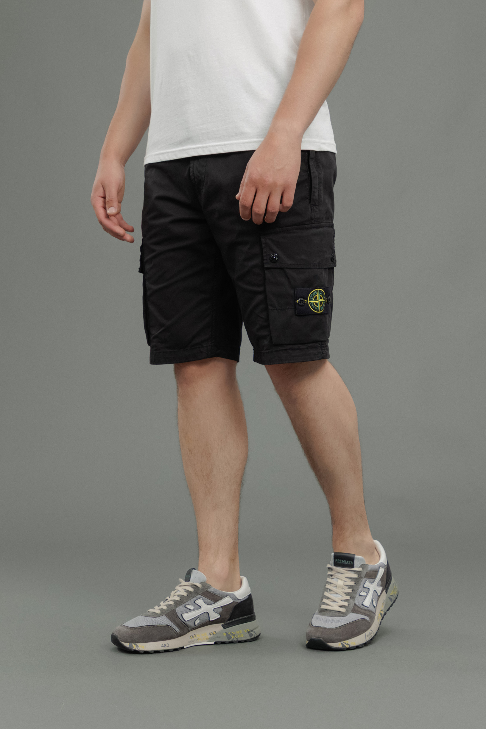Чоловічі шорти STONE ISLAND 15L100019-S0A10 V0029, колір чорний