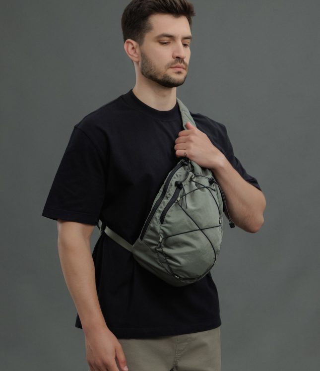 Чоловіча сумка C.P. COMPANY CMAC114A 005269G COL:627, колір зелений | Ціна 9499 грн, фото 2