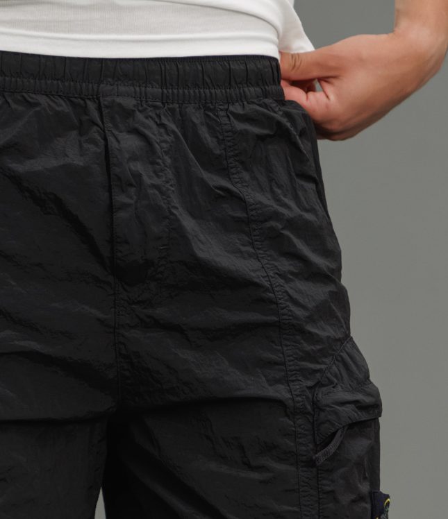 Чоловічі шорти STONE ISLAND 15L100007-S0019 V0029, колір чорний | Ціна 9999 грн, фото 3