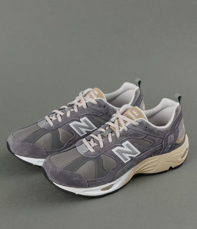 Чоловічі кросівки NEW BALANCE CM878MG1, колір сірий | Ціна 3599 грн, фото 1